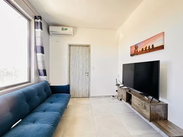 2 Bedroom Townhouse, Duplex
