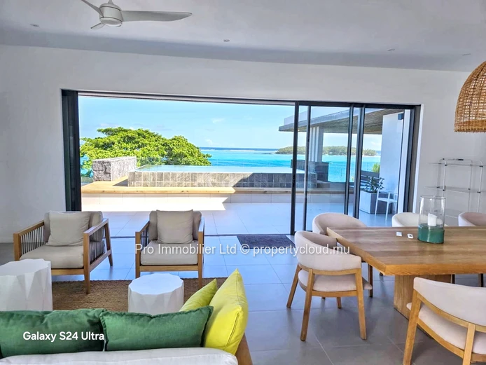 Superbe Penthouse en Bord de Mer à Vendre – Blue Bay South | PLEINE PROPRIÉTÉ
