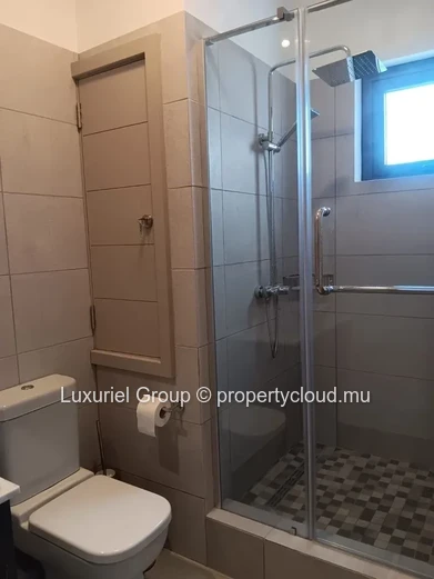 Villas modernes de 3 chambres – Vie sécurisée avec services premium
