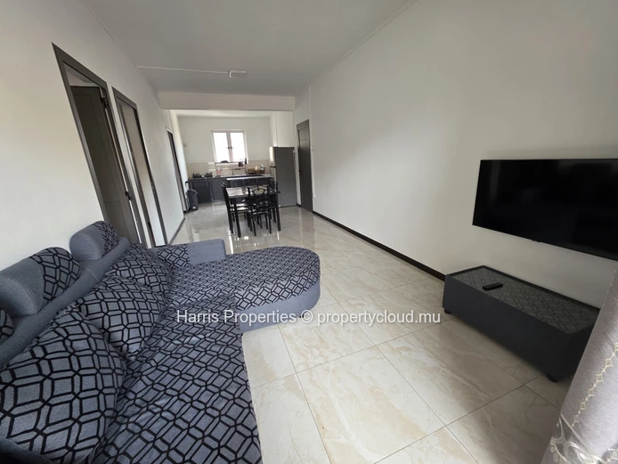Magnifique appartement meublé au premier étage à louer à Pereybere