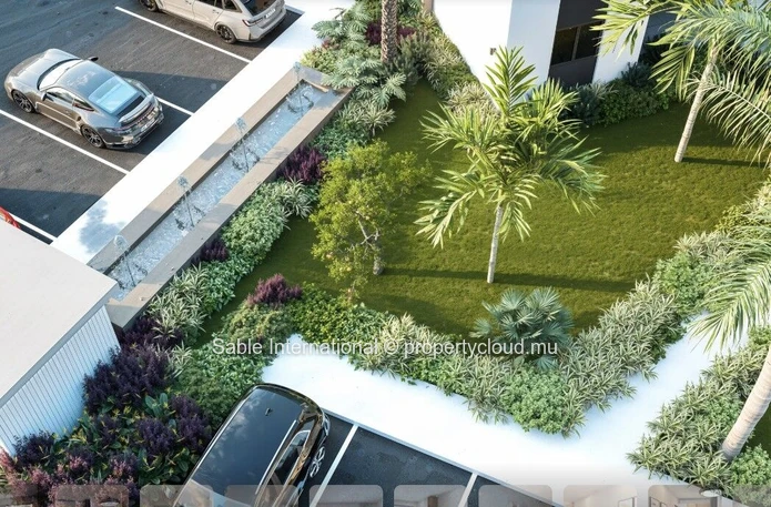 Penthouse R+2 224m², Tamarin - Rivière Noire, piscine privée, proximité écoles, bus, golf, hôpital, magasins.