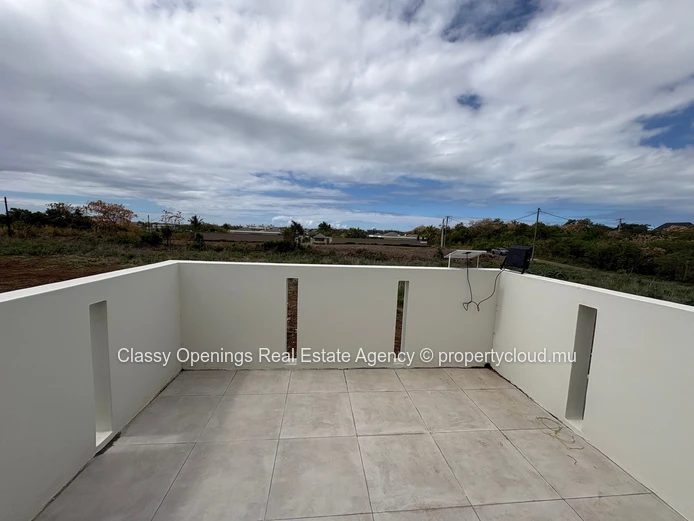 Duplex lumineux 4 ch à Grand Baie — terrasse et piscine