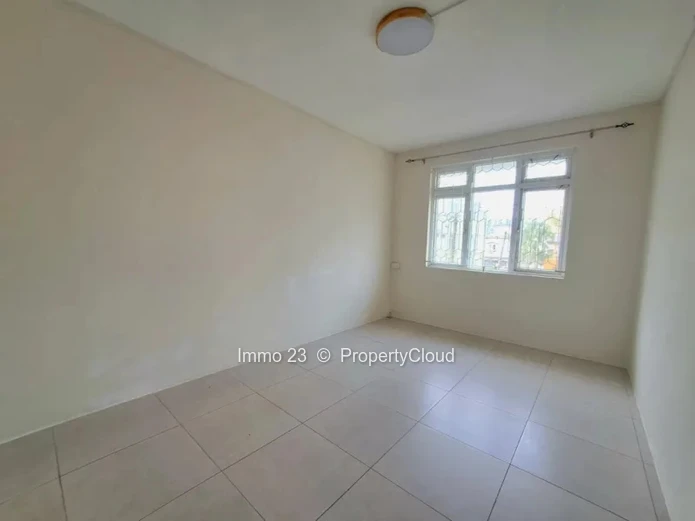 Houses / Villas - 4 bedrooms - Curepipe
