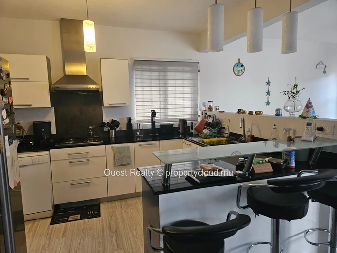 Villa 3 Chambres avec Piscine Privée & Jardin – Albion