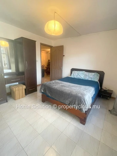 3-Bedroom Ground-Floor Apartment with Terrace and Garage Near Péreybère Beach