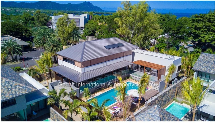 4 bedroom villa with bespoke services for sale in Rivière Noire