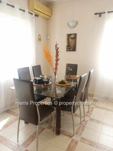 À louer : Duplex dans une résidence sécurisée à Grand Gaube