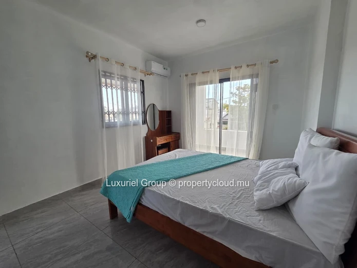 Elegant New Villa with Terraces in a Quiet Area