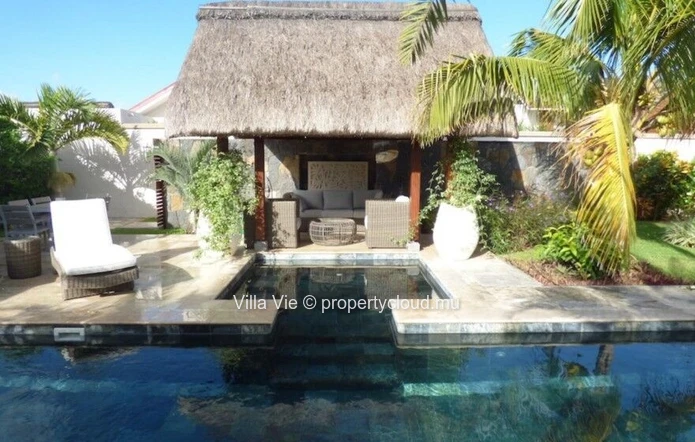 Grand Baie - Modern 3-bedroom villa
