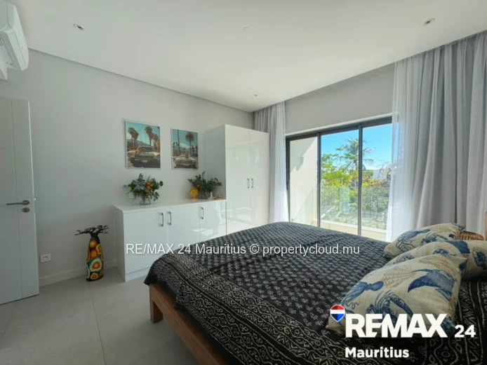 3-Bedroom Penthouse with Private Rooftop & Jacuzzi | 170m² | For Rent