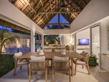 4 Bedroom Villa