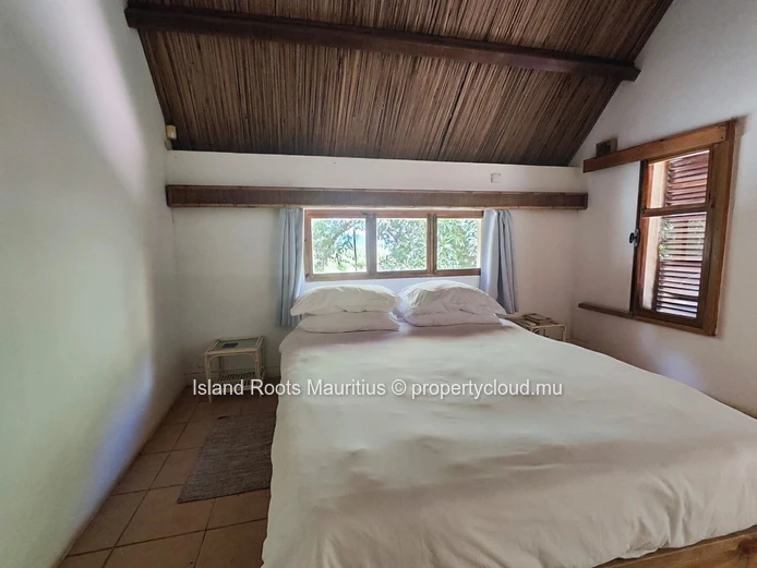 Charme d'Antan & Sérénité Absolue : Une maison de 3 chambre à Ferré, Mapou (Mandat exclusif)