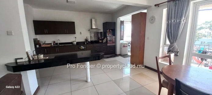 Appartement à louer à Quatre-Bornes - Bon investissement locatif.