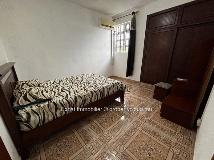 2-Bedroom Apartment With Terrace & Garden Access – Just Steps From Bain Boeuf Beach