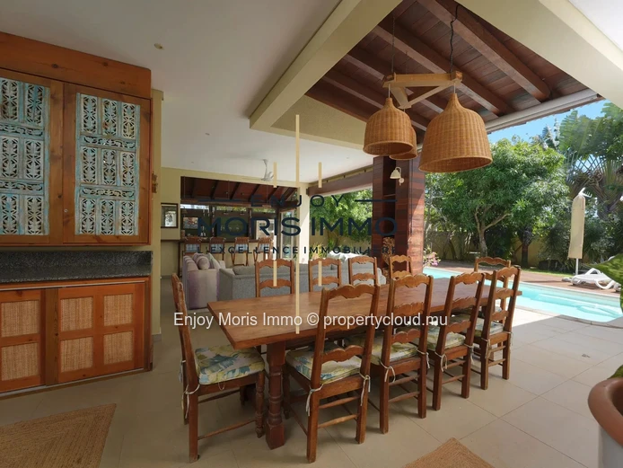 Contemporary Villa 3 Ensuite Bedrooms for Sale – North Mauritius | Private Pool
