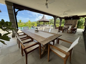 4 Bedroom Villa