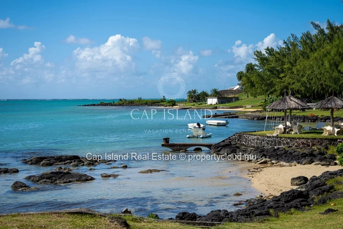 Cap Malheureux - Apartment with lagoon view, 30 meters from its private beach