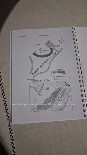 Terrain 464 m² dans complexe résidentiel à Albion Ouest - vue mer