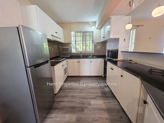 Magnifique appartement au premier étage à louer à Péreybère