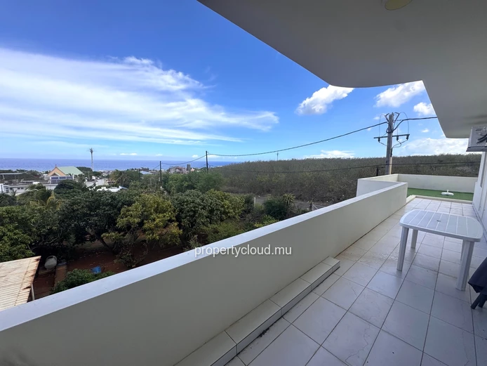 À louer à Flic en Flac – Superbe appartement moderne de 3 chambres