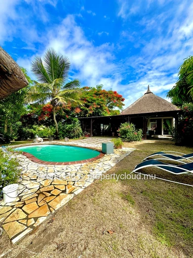 Villa For Sale In Bain Boeuf