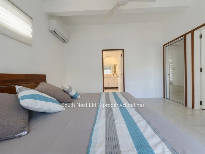 Maison de Charme avec Accès Mer Privé à Tamarin