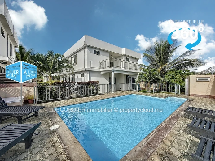 Belle villa moderne de 230 m² à Pereybere – Résidence sécurisée avec piscine (Mandat exclusif)
