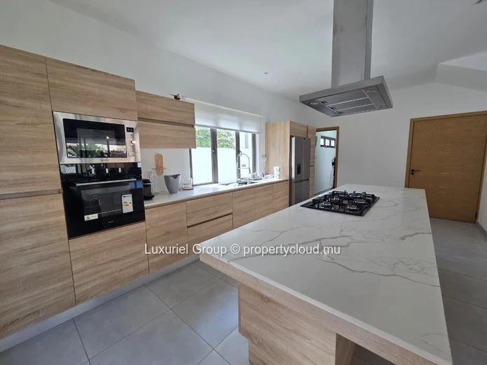 Beautiful Contemporary Villa For Rent Or Sale