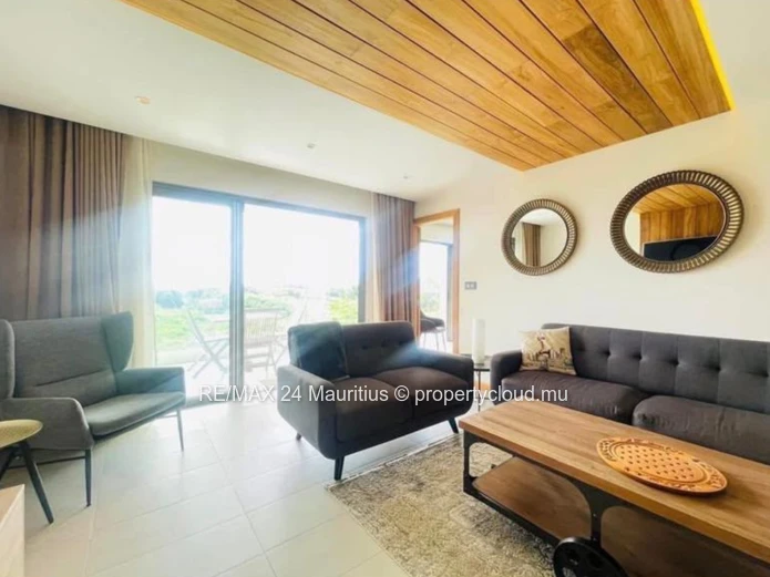 Second-Floor Apartment in Pereybere | Views