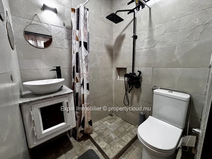Appartement 2 chambres avec piscine dans un environnement verdoyant – Pointe aux Canonniers