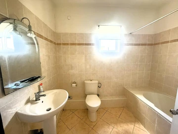 4 Bedroom Apartment