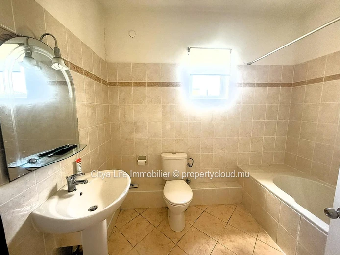Appartement moderne à vendre à Quatre Bornes – Rs 8,5M