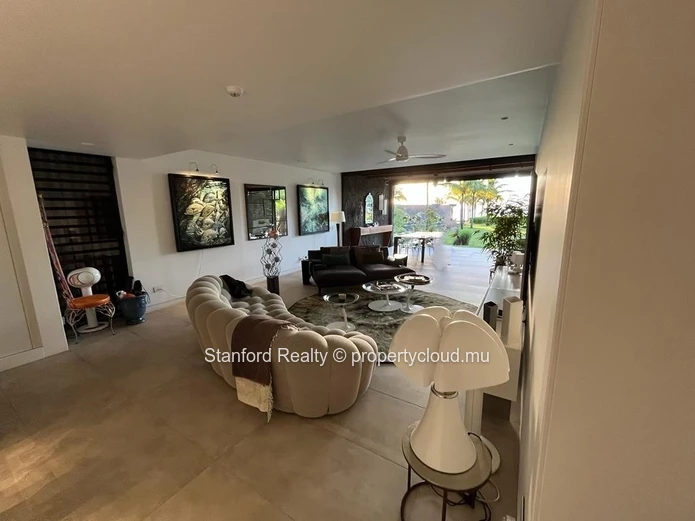Appartement en Rez-de-Chaussée en Front de Mer – 3 Chambres en Suite, Grand Baie 