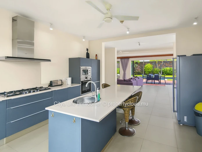 3-Bedroom RES Villa with Private Pool for Sale in Péreybère