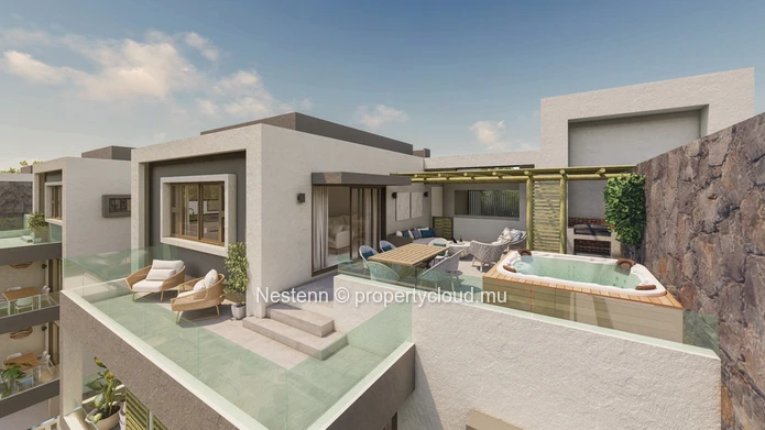 2 bedrooms penthouse close to the beach