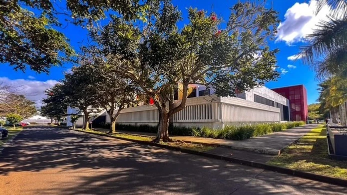 Bureaux modernes  à Phoenix – Rez-de-chaussée + Mezzanine – emplacement stratégique et cadre verdoyant