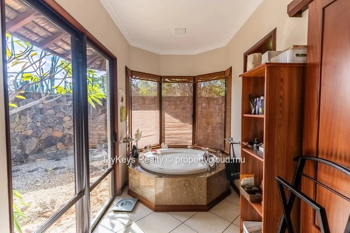 Villa d'exception dans un Golf.