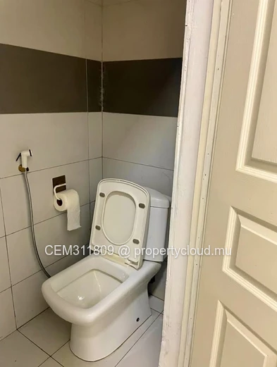 Appartement moderne de 3 chambres au rez-de-chaussée à vendre à Pereybere 