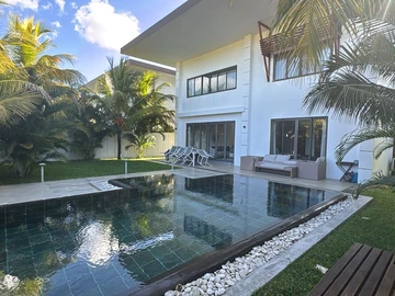 4 Bedroom Villa