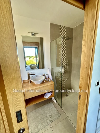 Villa contemporaine 4 suites avec piscine privée et vue mer – Domaine Akasha, Tamarin