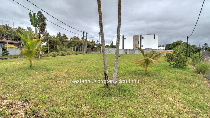 Plot of land of 437m2