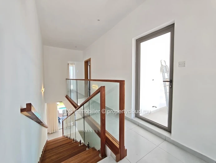 À Louer – Villa Moderne  Trou Aux Biches- Nord