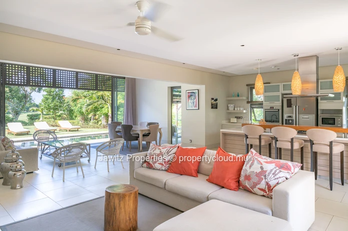 Splendid contemporary villa exquisitely crafted for embracing tropical living