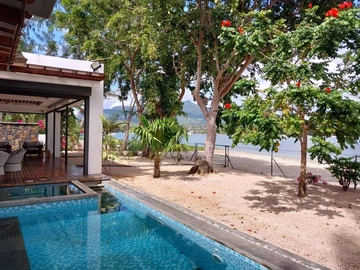 For Rent – Stunning Beachfront Villa with Panoramic View of Le Morne – Black River, Mauritius