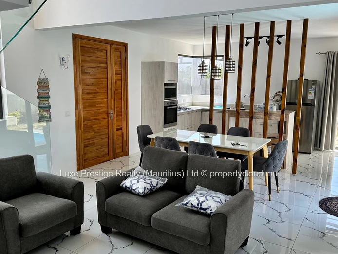 3-Bedroom Fully Equipped Villa with Private Pool & Large Garden for Rent in Grand Baie