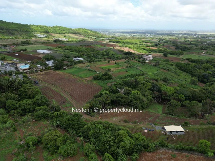 Residential Land with stunning mountain views (Lot 3)