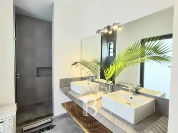 Townhouse, Duplex de 3 Chambres