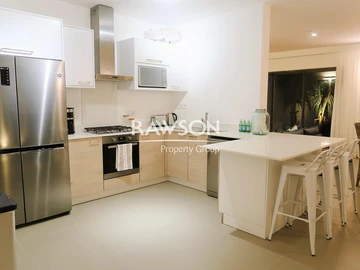 3 Bedroom Townhouse, Duplex