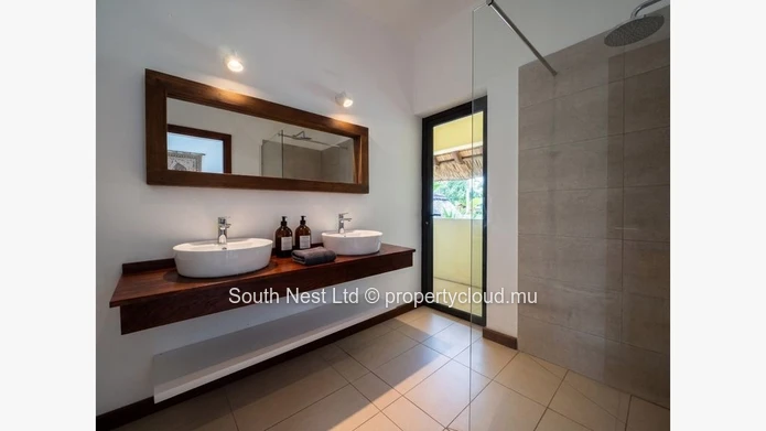Bali-Inspired 3-Bedroom Villa Surrounded by Nature in Black River