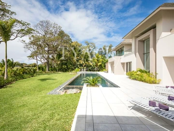 4 Bedroom Villa